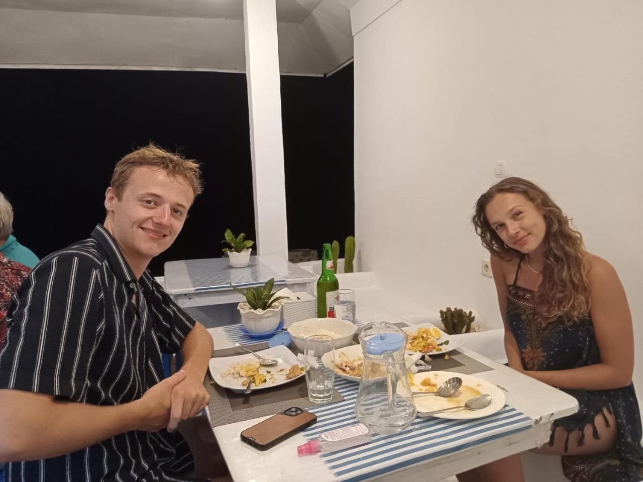 Tria Maria Cottage Ngurbloat Экстерьер фото